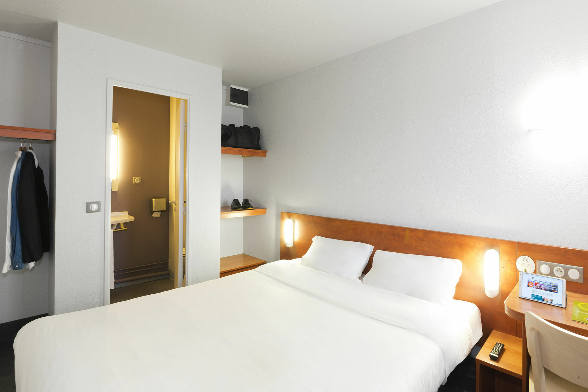 B&B Hotel Angers 1 Бокузе Екстер'єр фото